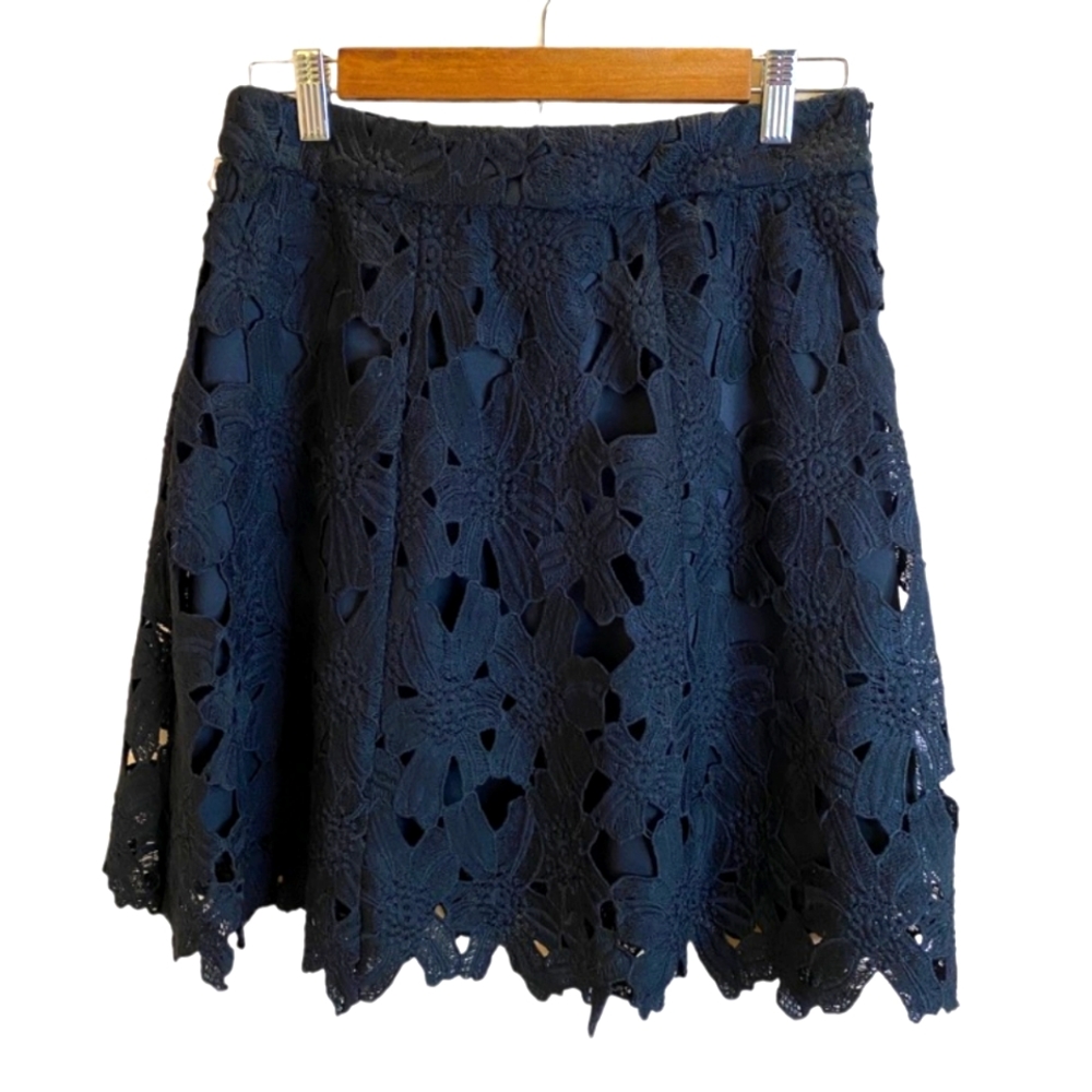 Soprano mini skirt side zip polyester lining